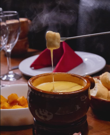 Con 18 restaurantes participantes, el Festival del Fondue celebra uno de los mayores símbolos gastronómicos de Gramado
